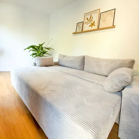 Immostay #3 - Penthouse Mit Zwei Balkonen & Seeblick, Parking & Wifi Apartment *