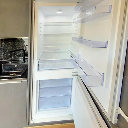 Immostay #3 - Penthouse Mit Zwei Balkonen & Seeblick, Parking & Wifi Apartment Bremen