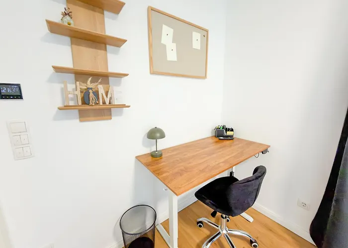 Immostay #3 - Penthouse Mit Zwei Balkonen & Seeblick, Parking & Wifi Apartment Bremen