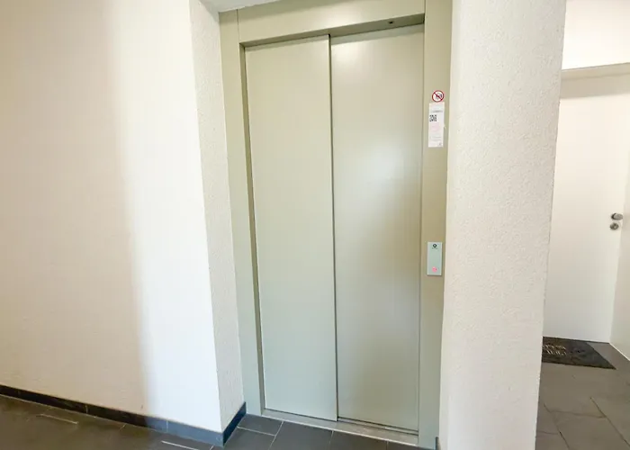 Immostay #3 - Penthouse Mit Zwei Balkonen & Seeblick, Parking & Wifi Bremen