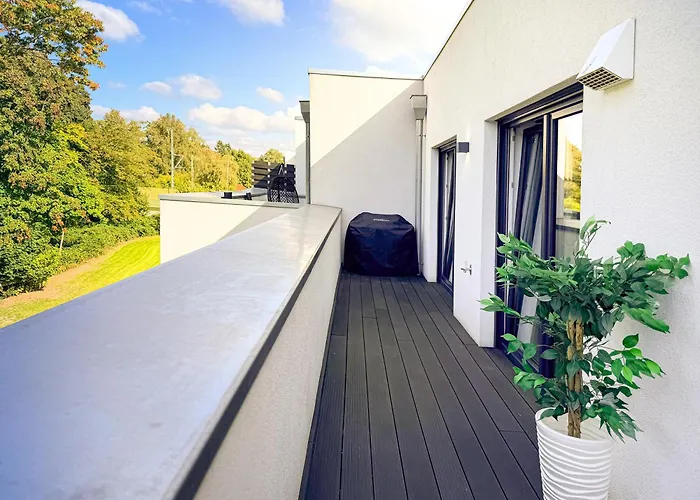 Immostay #3 - Penthouse Mit Zwei Balkonen & Seeblick, Parking & Wifi *