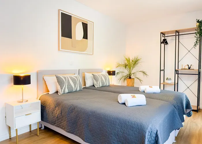 Apartment Immostay #3 - Penthouse Mit Zwei Balkonen & Seeblick, Parking & Wifi Bremen