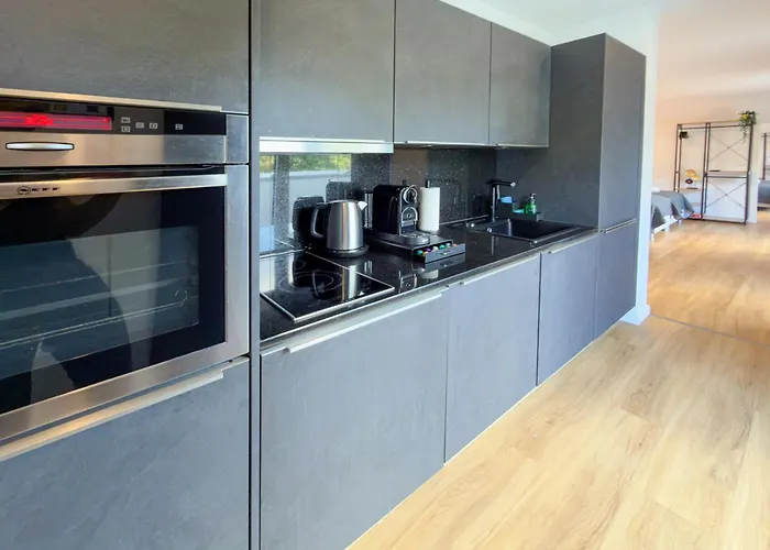 Immostay #3 - Penthouse Mit Zwei Balkonen & Seeblick, Parking & Wifi Bremen