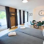 شقة Immostay #3 - Penthouse Mit Zwei Balkonen & Seeblick, Parking & Wifi بريمين