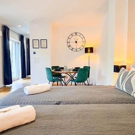 Lejlighed Immostay #3 - Penthouse Mit Zwei Balkonen & Seeblick, Parking & Wifi *