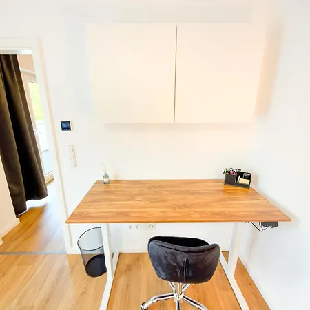 Immostay #3 - Penthouse Mit Zwei Balkonen & Seeblick, Parking & Wifi * Brema