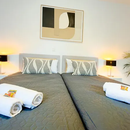 Immostay #3 - Penthouse Mit Zwei Balkonen & Seeblick, Parking & Wifi Apartamento