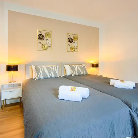 Immostay #3 - Penthouse Mit Zwei Balkonen & Seeblick, Parking & Wifi 公寓