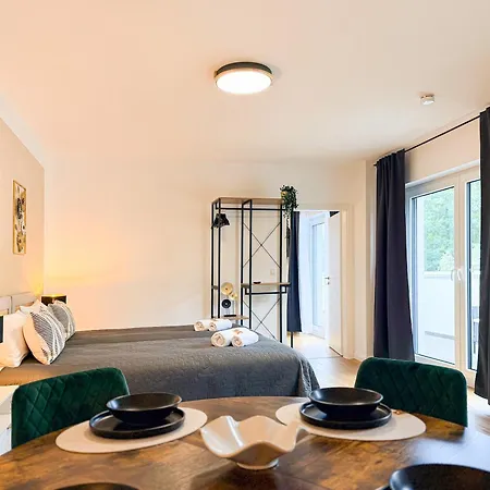 Apartamento Immostay #3 - Penthouse Mit Zwei Balkonen & Seeblick, Parking & Wifi