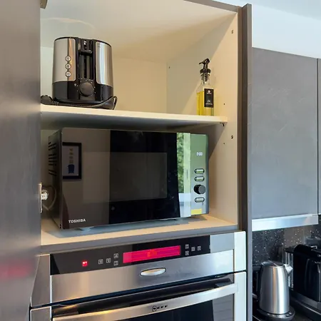 Immostay #3 - Penthouse Mit Zwei Balkonen & Seeblick, Parking & Wifi *
