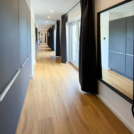 Immostay #3 - Penthouse Mit Zwei Balkonen & Seeblick, Parking & Wifi *