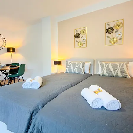 Apartamento Immostay #3 - Penthouse Mit Zwei Balkonen & Seeblick, Parking & Wifi *