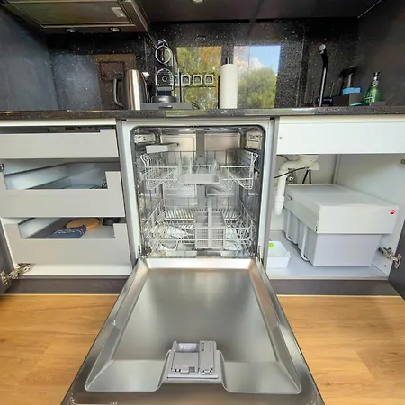 Apartamento Immostay #3 - Penthouse Mit Zwei Balkonen & Seeblick, Parking & Wifi