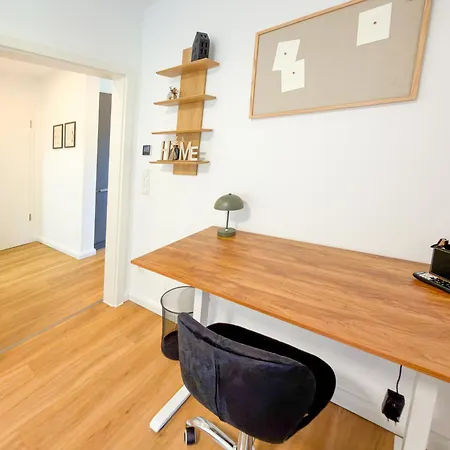 アパート Immostay #3 - Penthouse Mit Zwei Balkonen & Seeblick, Parking & Wifi *