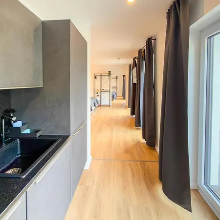 Immostay #3 - Penthouse Mit Zwei Balkonen & Seeblick, Parking & Wifi