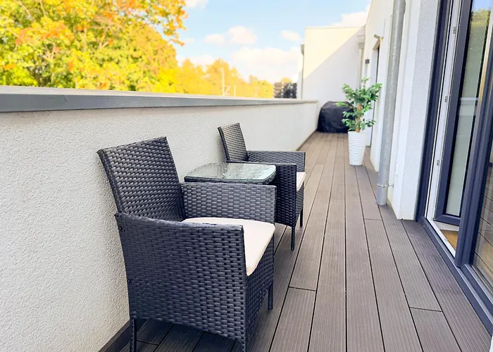 아파트 Immostay #3 - Penthouse Mit Zwei Balkonen & Seeblick, Parking & Wifi