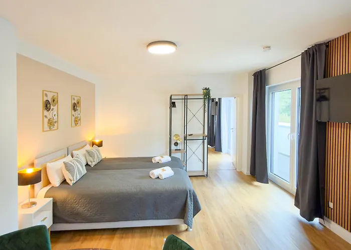 Immostay #3 - Penthouse Mit Zwei Balkonen & Seeblick, Parking & Wifi 아파트 *