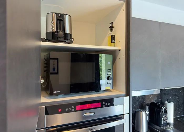 Immostay #3 - Penthouse Mit Zwei Balkonen & Seeblick, Parking & Wifi *