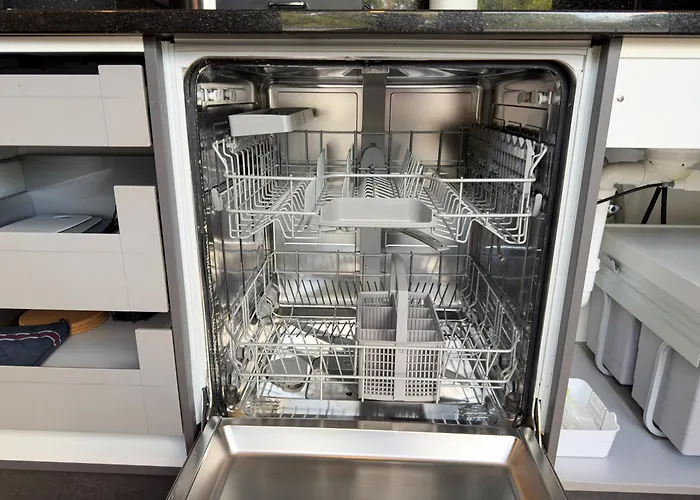 Immostay #3 - Penthouse Mit Zwei Balkonen & Seeblick, Parking & Wifi * 不莱梅