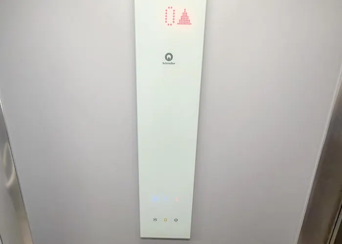 公寓 Immostay #3 - Penthouse Mit Zwei Balkonen & Seeblick, Parking & Wifi