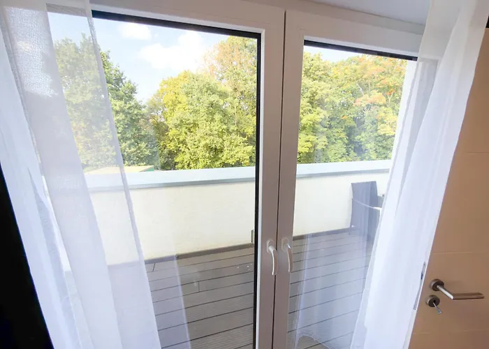 Immostay #3 - Penthouse Mit Zwei Balkonen & Seeblick, Parking & Wifi * 不莱梅